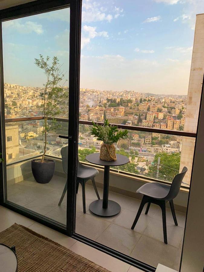 Nu Fifty Two Bed & Breakfast Amman Exterior photo